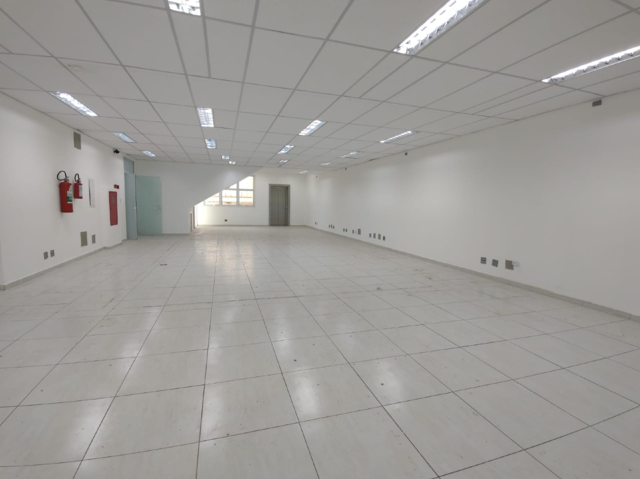 Prédio para aluguel no Vila São Jorge: 