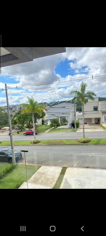 Casa à venda no Jardim do Golf I: 