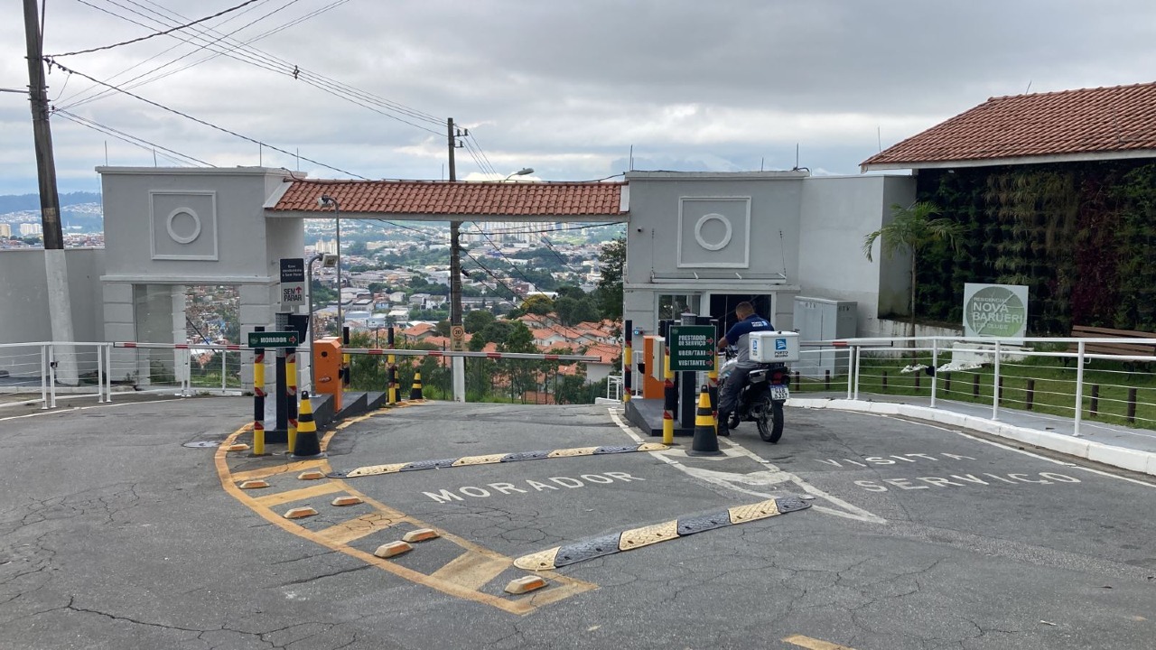 Casa à venda no Sítio das Paineiras/California: 