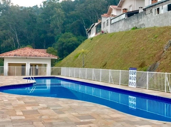 Casa à venda no Sítio das Paineiras/California: 