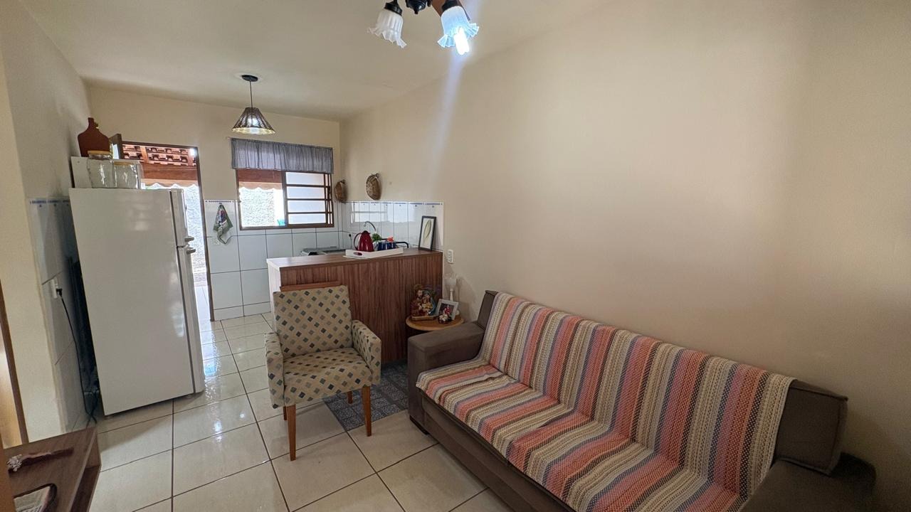 Casa à venda no Conjunto Habitacional Gildo Geraldo: 