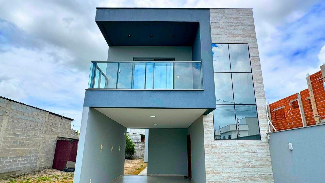 Casa à venda no Canivete: 