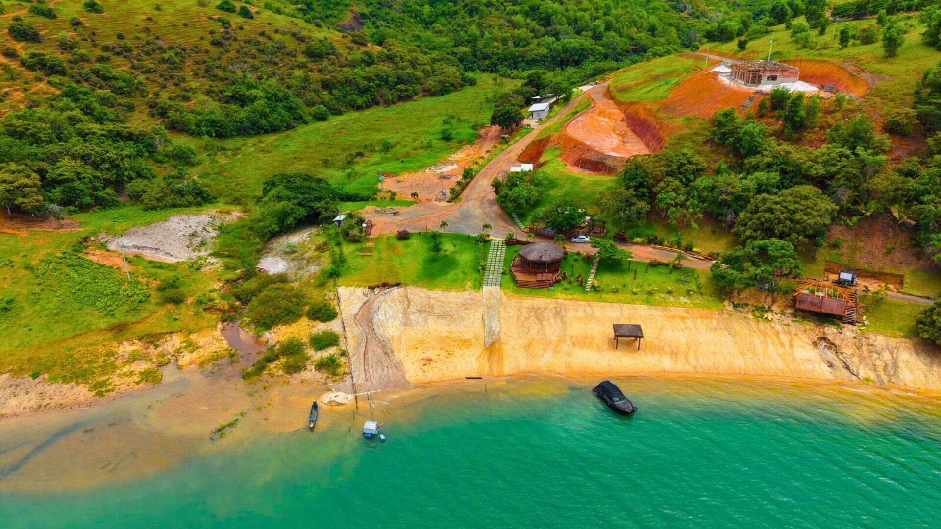 Área à venda no Guaxi: 
