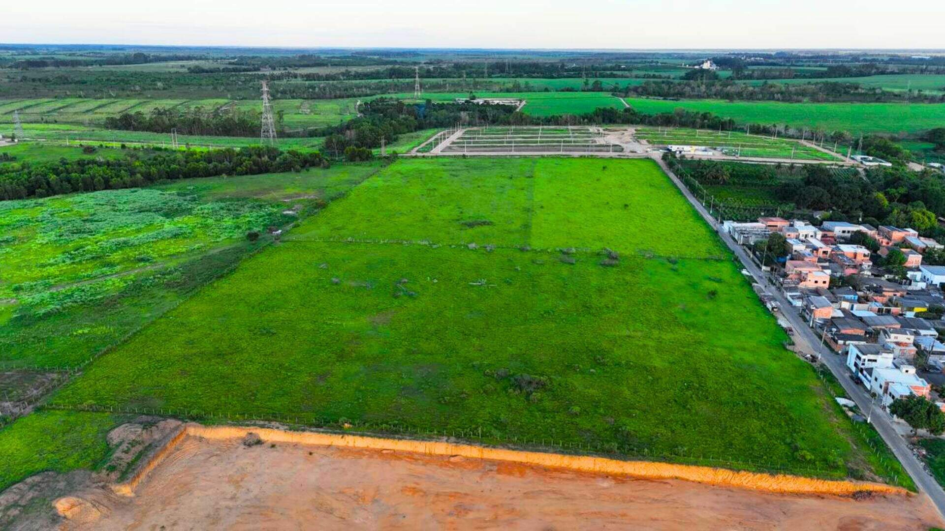 Área à venda no Santa Cruz: 