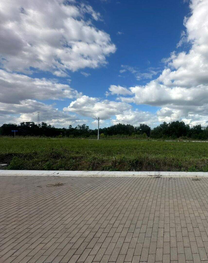 Área à venda no Santa Cruz: 