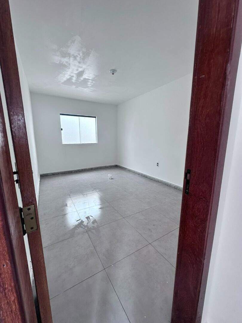 Casa à venda no Planalto: 