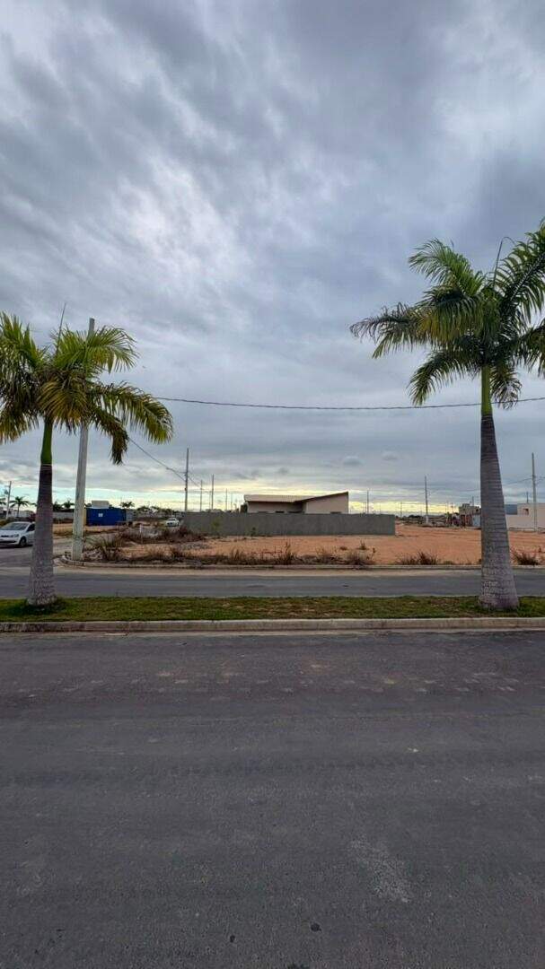 Área à venda no Aviso: 