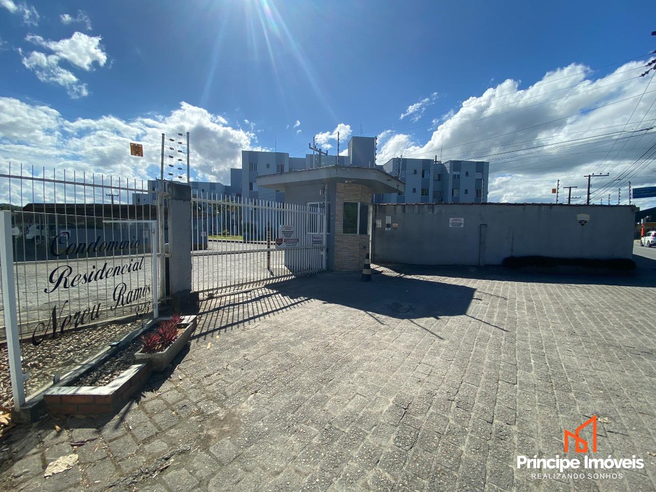 Apartamento para aluguel em Joinville, Iririú, 2 quartos: 