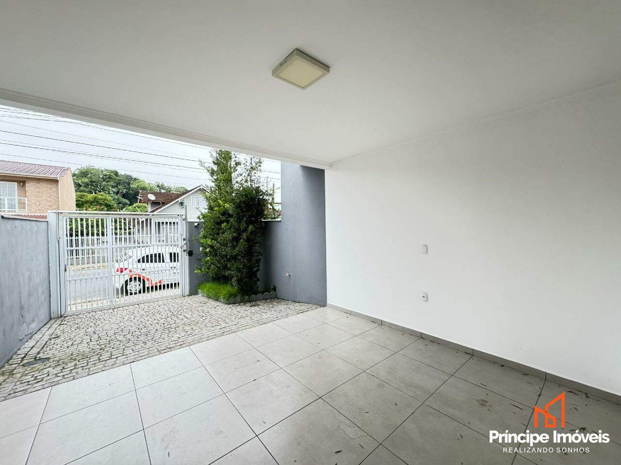Casa para aluguel em Joinville, Floresta, 2 quartos: 