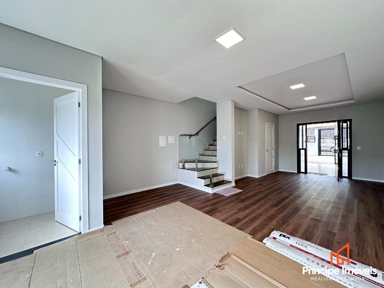 Casa para aluguel em Joinville, Bom Retiro, 3 quartos: 