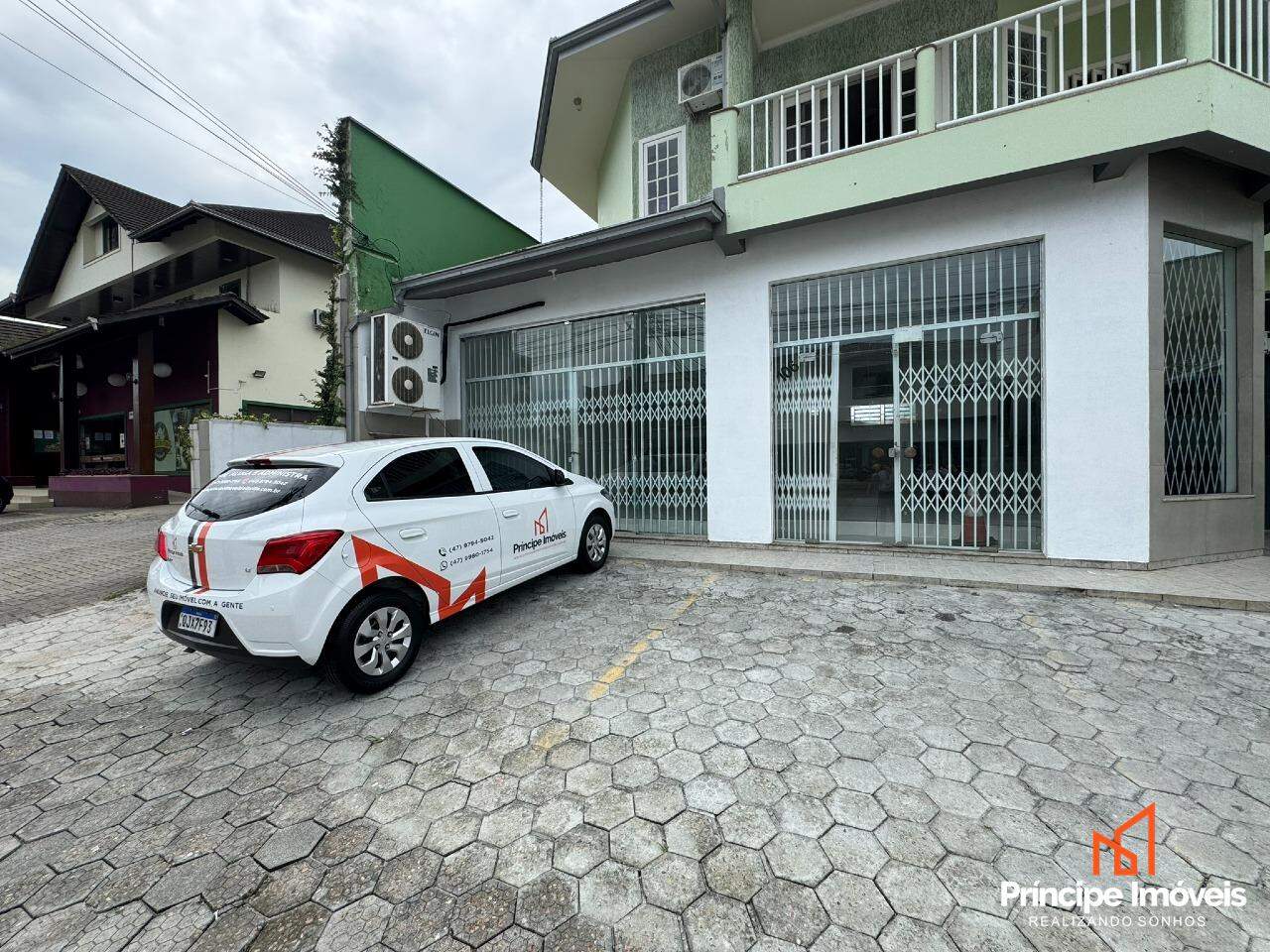 Sala comercial para aluguel em Joinville, Iririú, : 