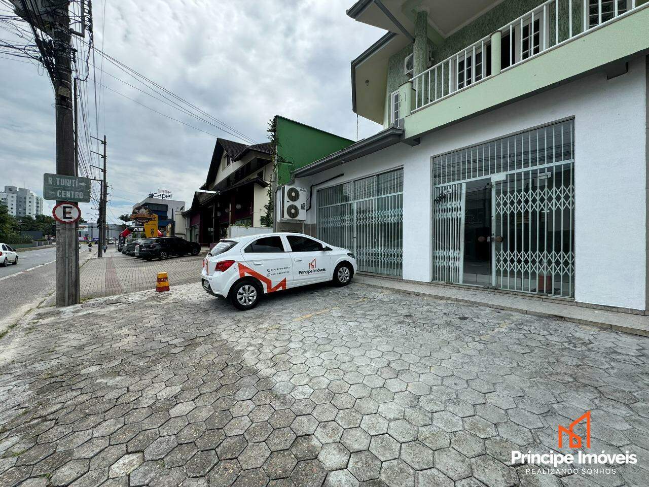 Sala comercial para aluguel em Joinville, Iririú, : 
