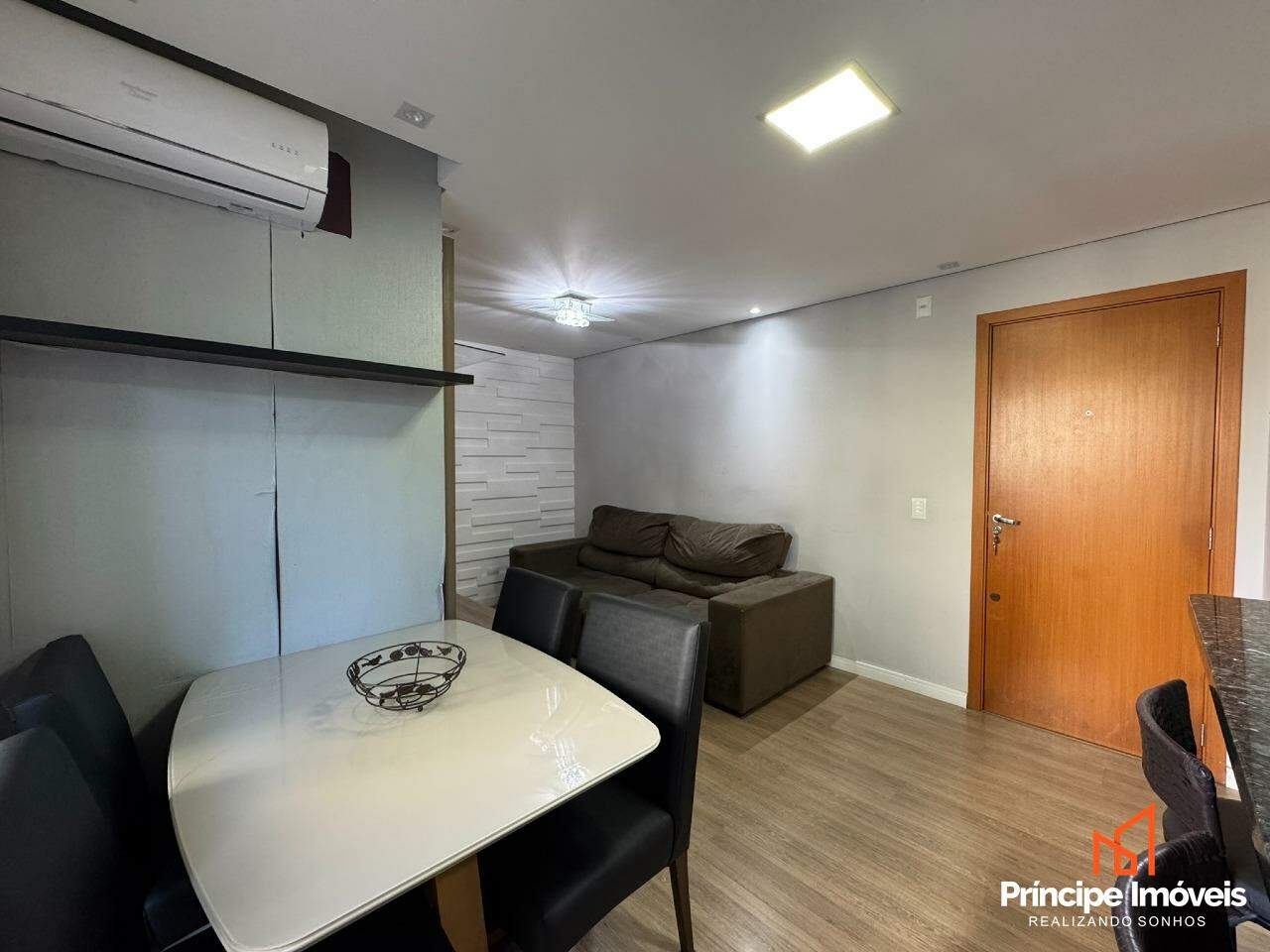 Apartamento para aluguel em Joinville, Santo Antônio, 2 quartos: 