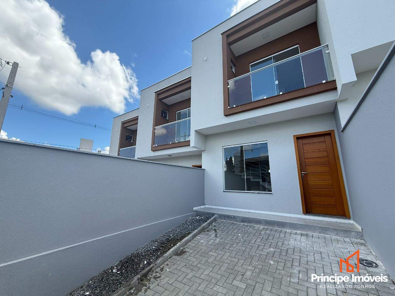 Geminado à venda em Joinville, Guanabara, 2 quartos: 