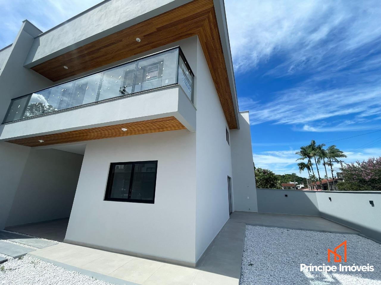 Casa à venda em Joinville, Costa e Silva, 3 quartos: 