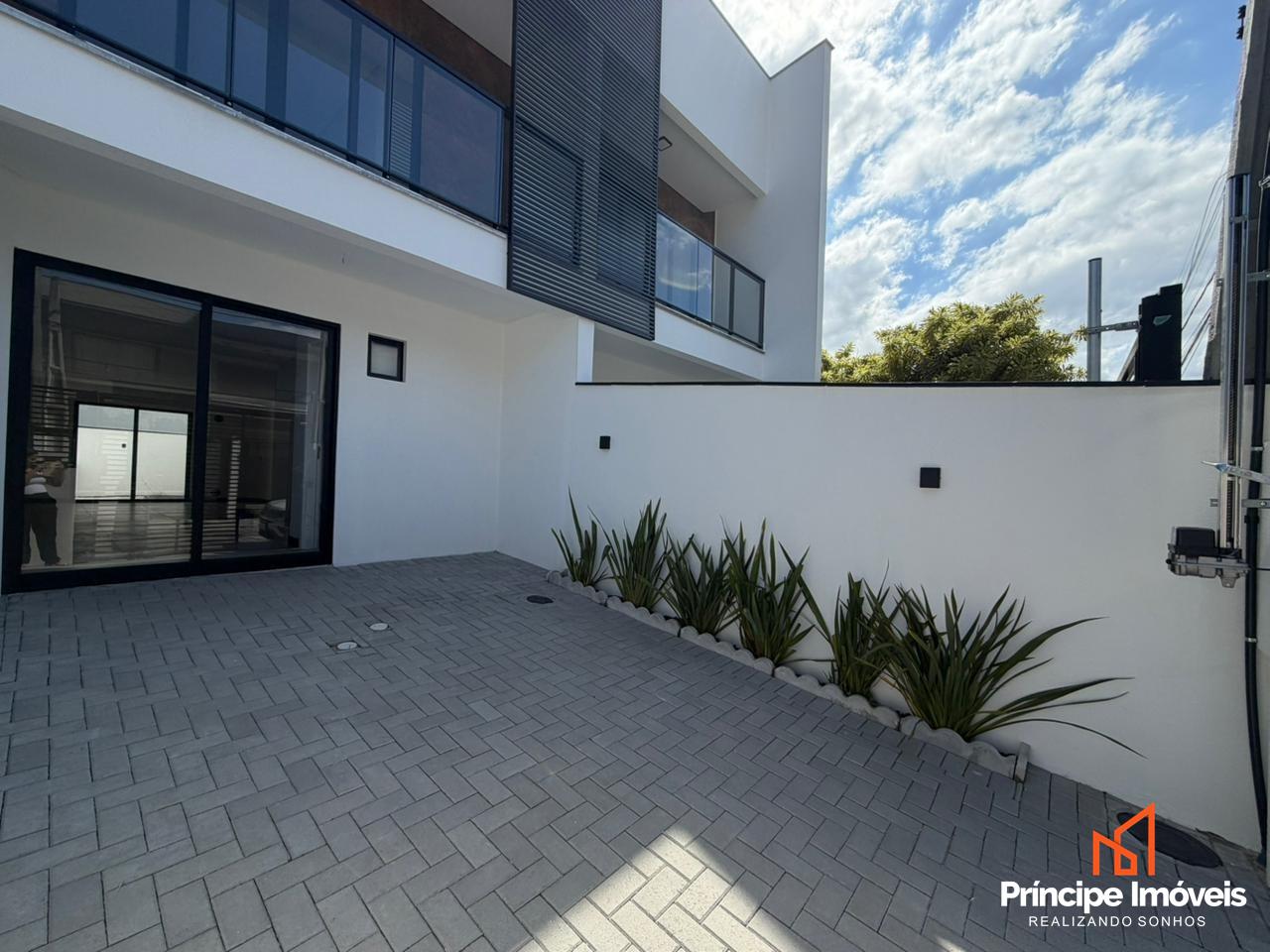 Casa à venda em Joinville, Saguaçu, 3 quartos: 