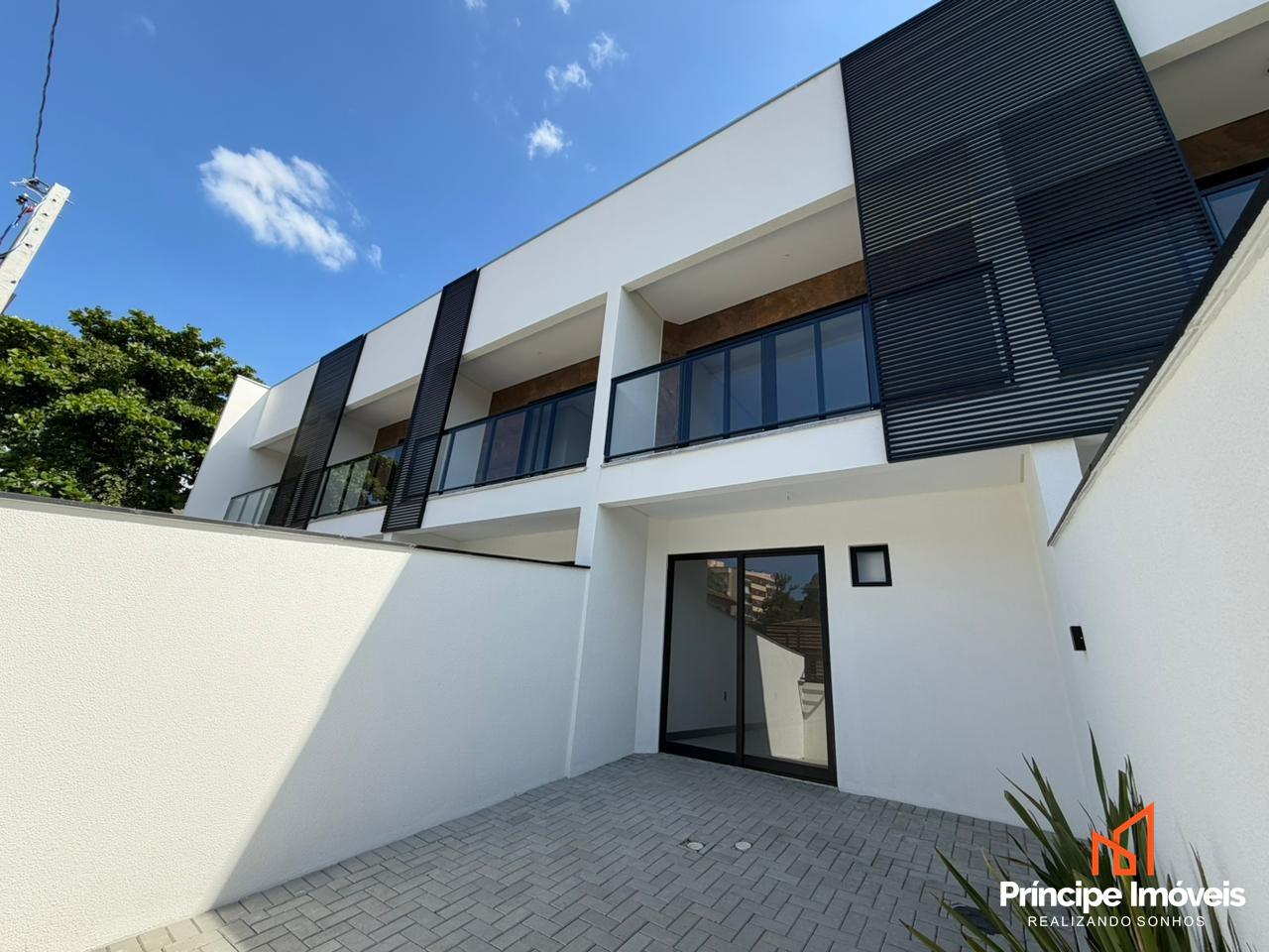 Casa à venda em Joinville, Saguaçu, 3 quartos: 