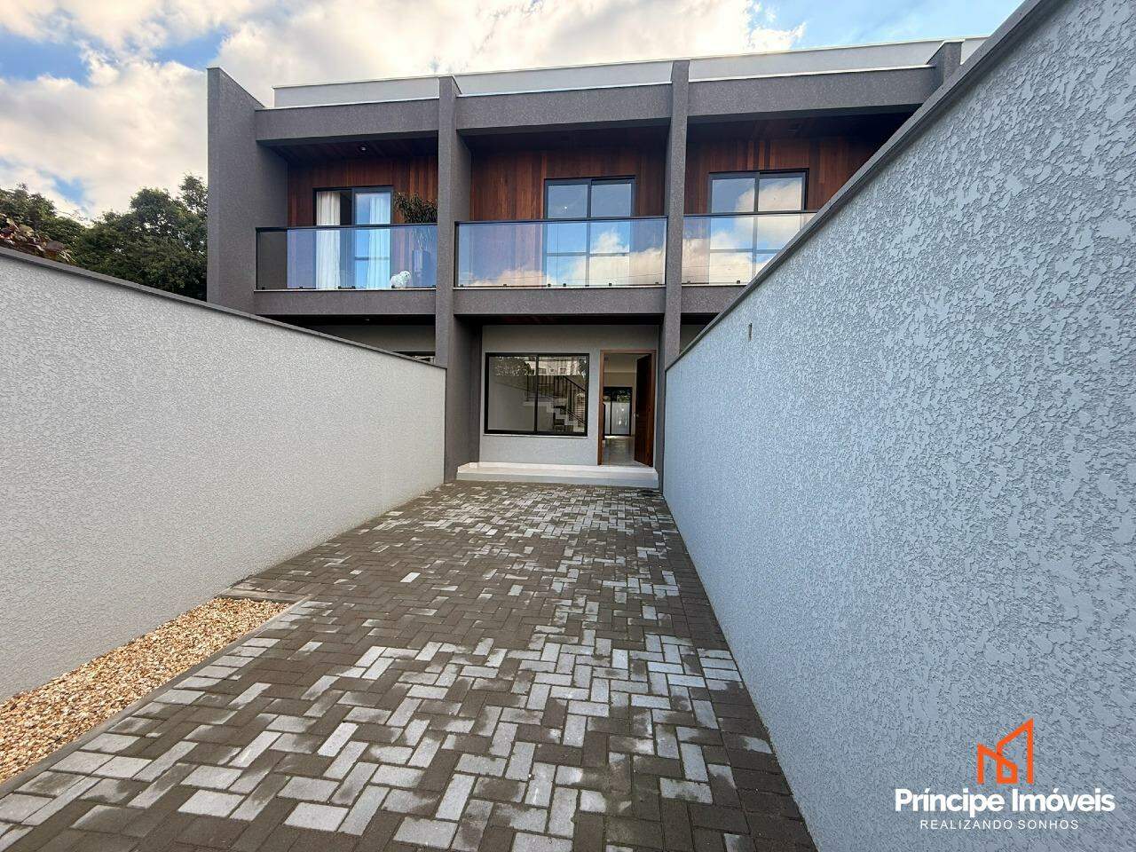 Geminado à venda em Joinville, Floresta, 3 quartos: 