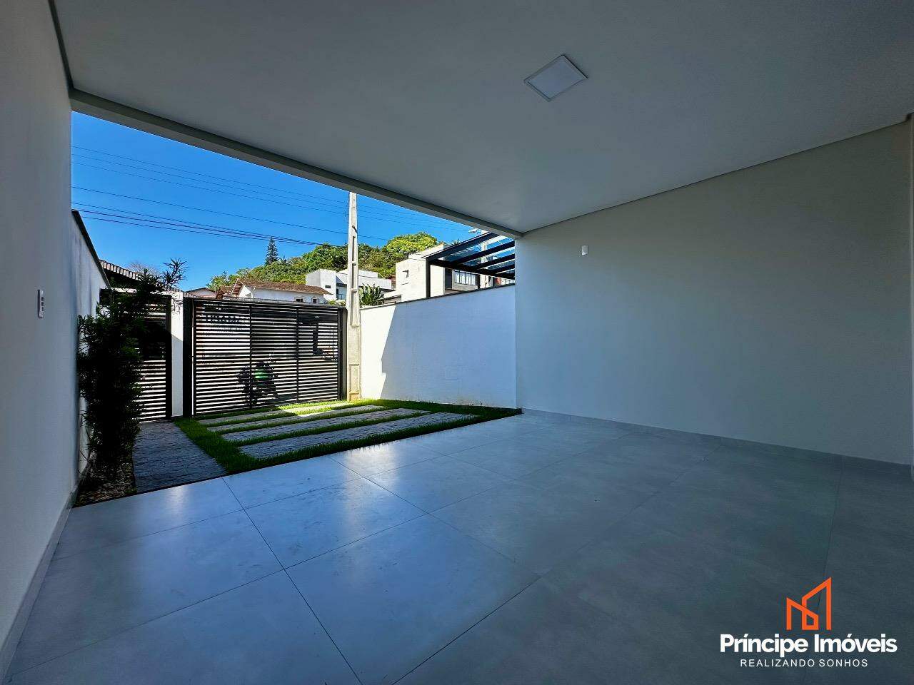 Geminado à venda em Joinville, Saguaçu, 3 quartos: 