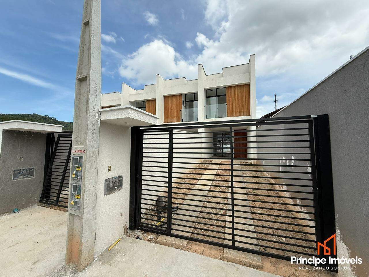 Geminado à venda em Joinville, Bom Retiro, 3 quartos: 