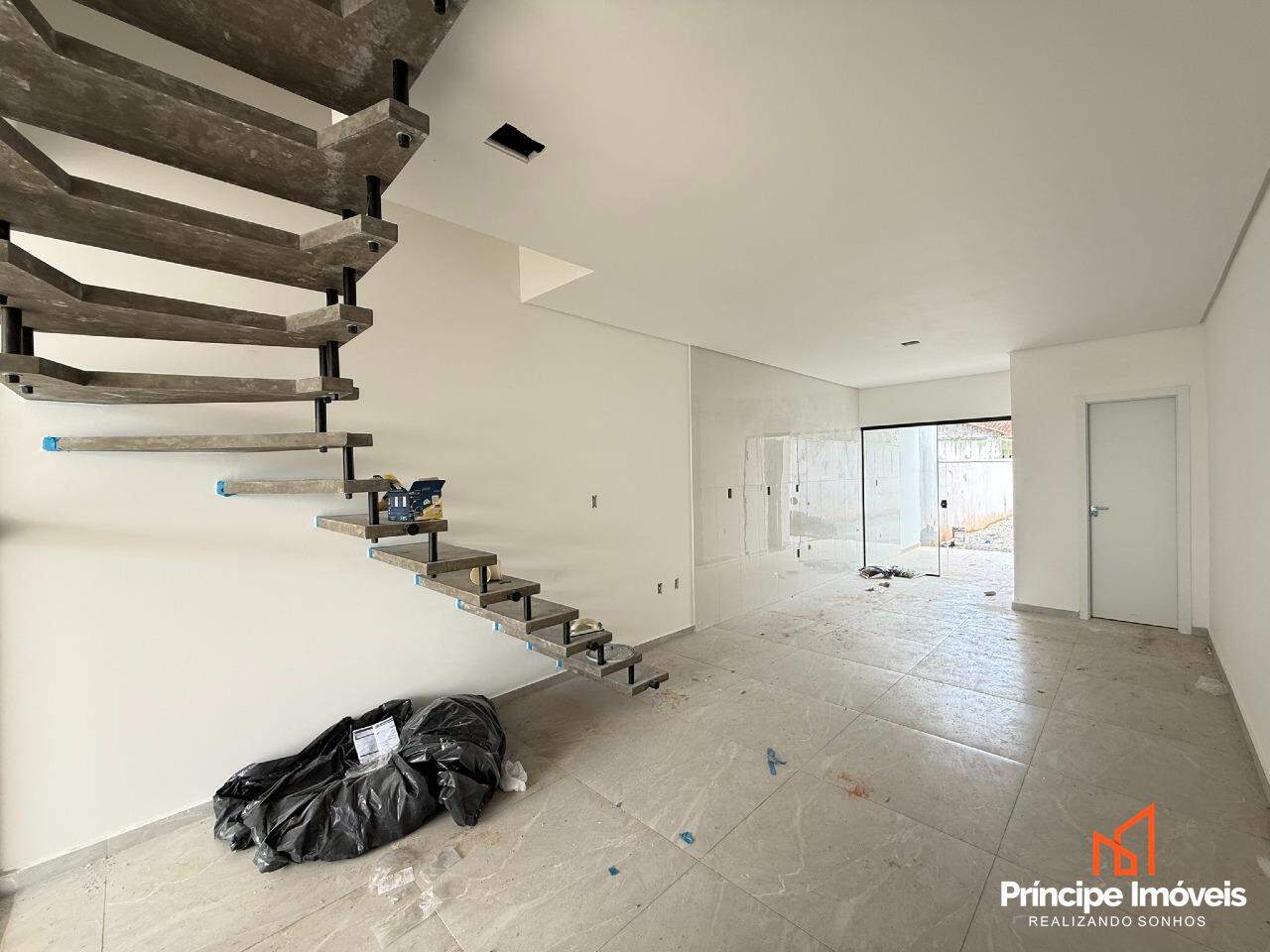 Geminado à venda em Joinville, Bom Retiro, 3 quartos: 