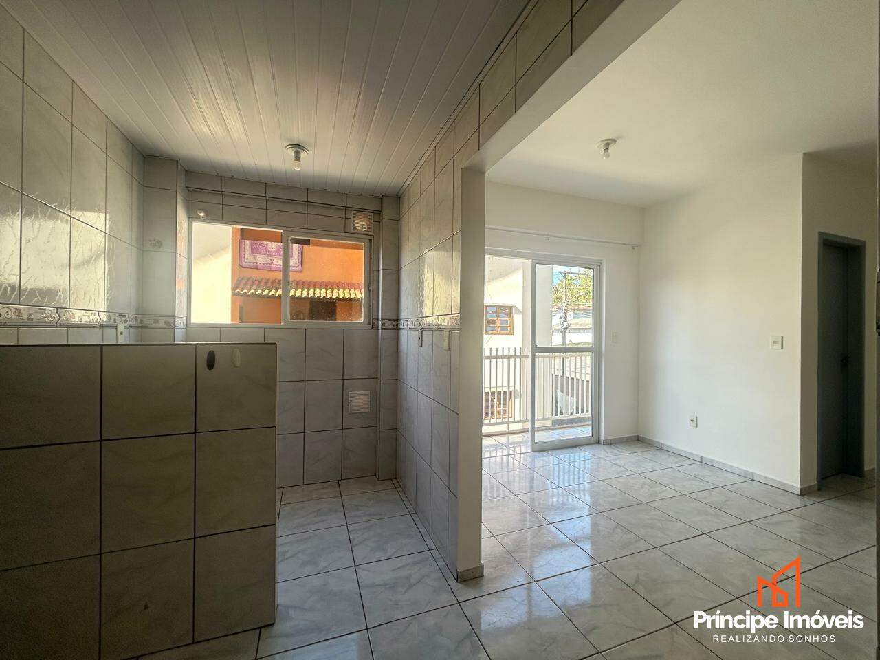 Apartamento para aluguel em Joinville, Costa e Silva, 2 quartos: 