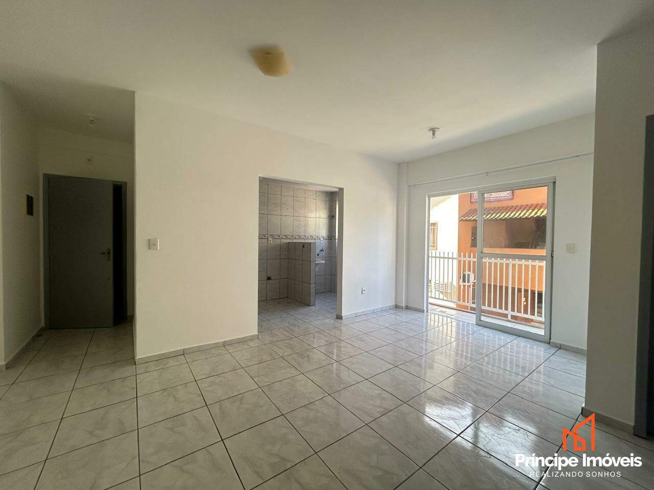 Apartamento para aluguel em Joinville, Costa e Silva, 2 quartos: 