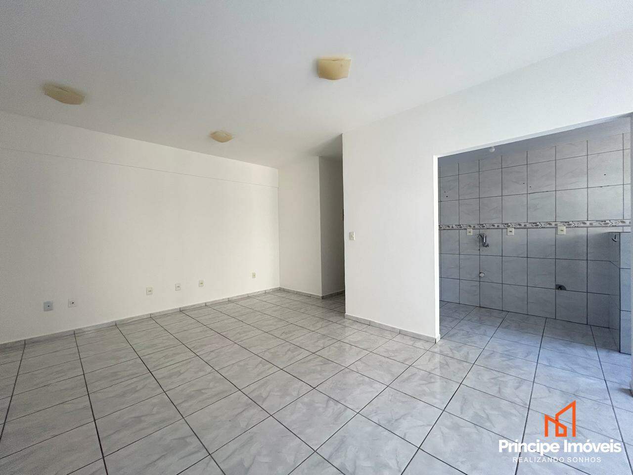 Apartamento para aluguel em Joinville, Costa e Silva, 2 quartos: 