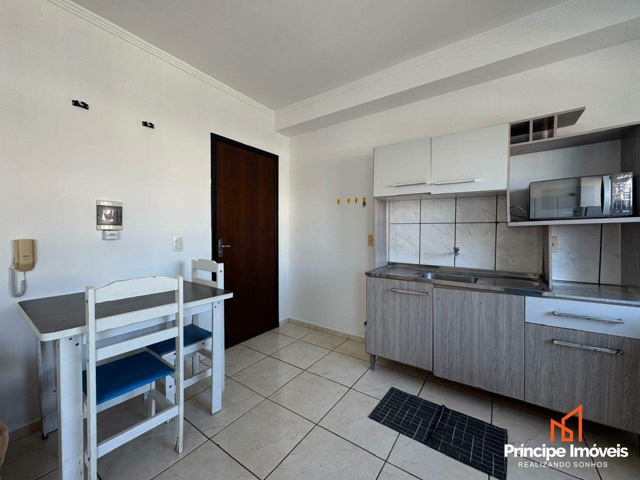 Apartamento para aluguel em Joinville, Costa e Silva, 1 quarto: 