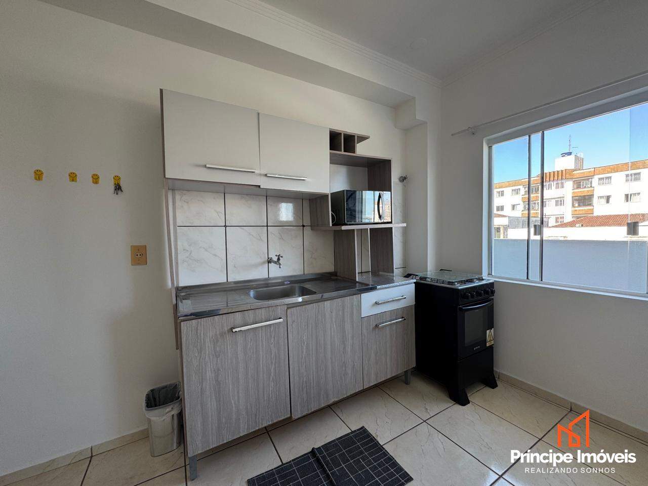 Apartamento para aluguel em Joinville, Costa e Silva, 1 quarto: 