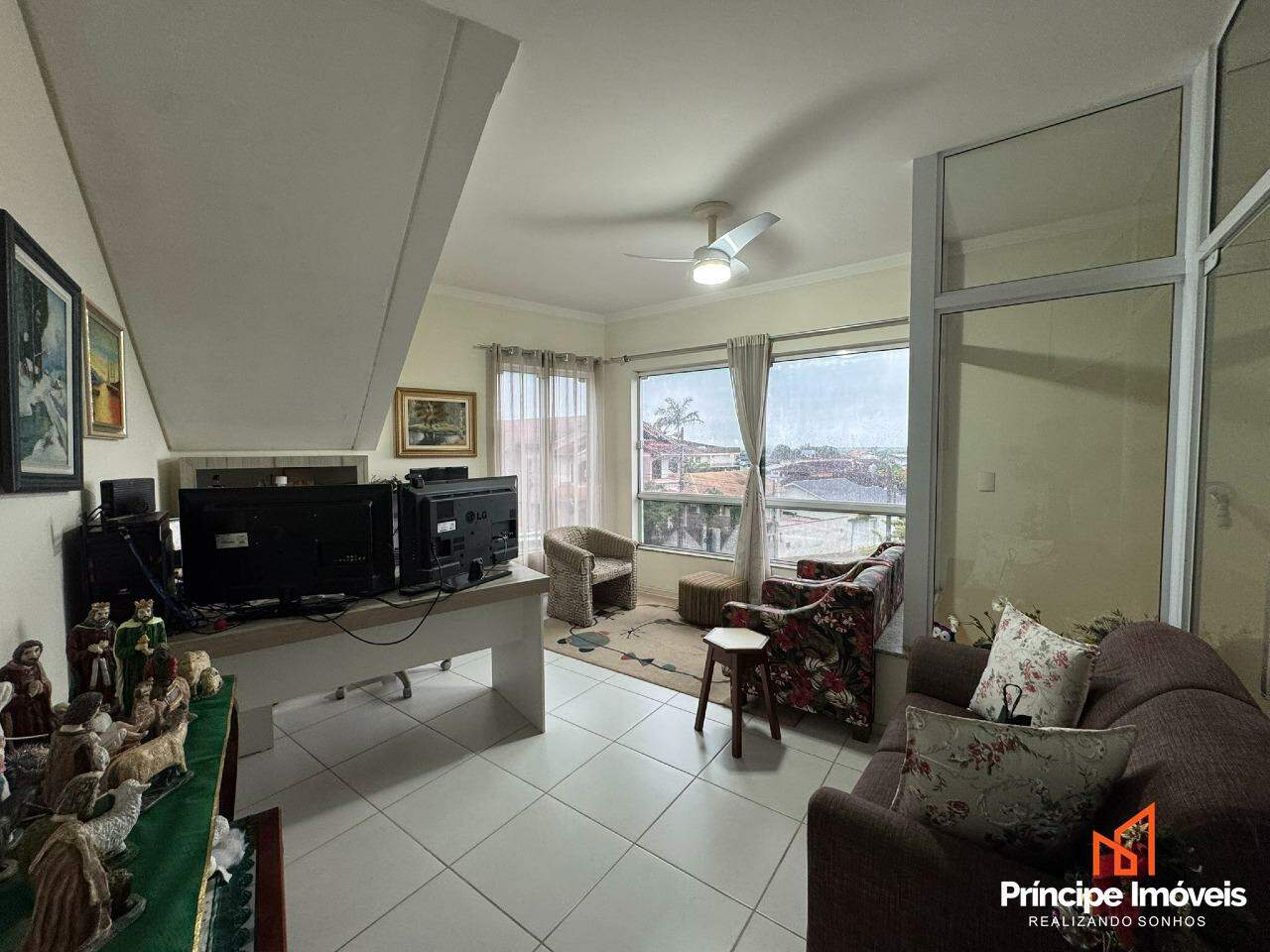 Casa à venda em Joinville, Boa Vista, 11 quartos: 