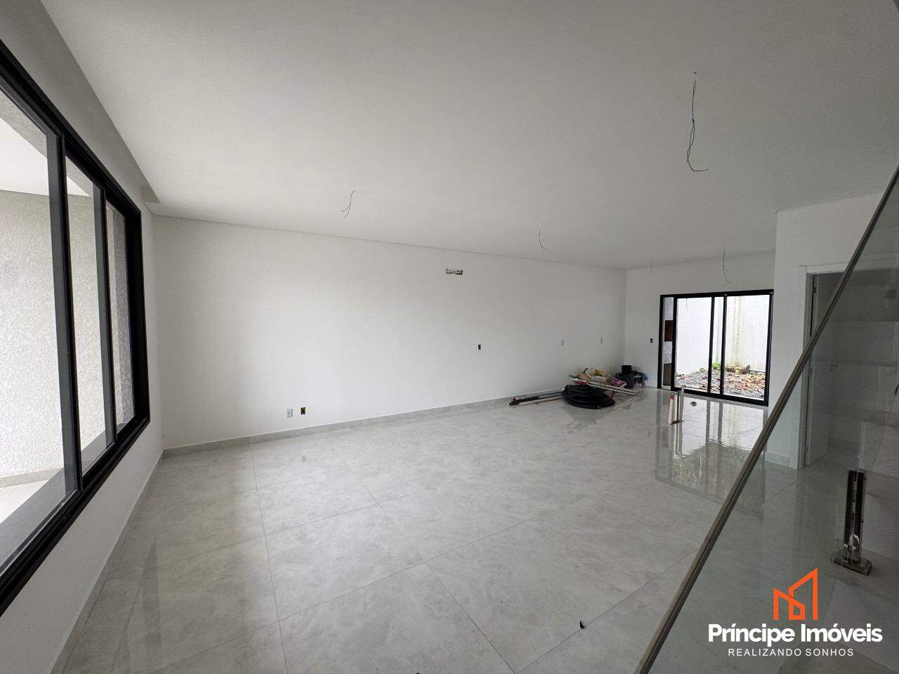 Geminado à venda em Joinville, Anita Garibaldi, 3 quartos: 