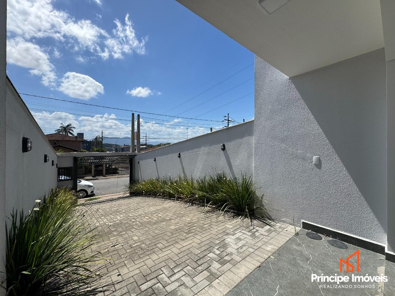 Geminado à venda em Joinville, Bom Retiro, 3 quartos: 