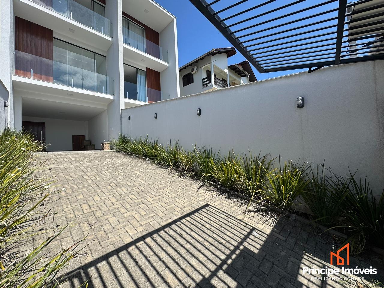 Geminado à venda em Joinville, Bom Retiro, 3 quartos: 