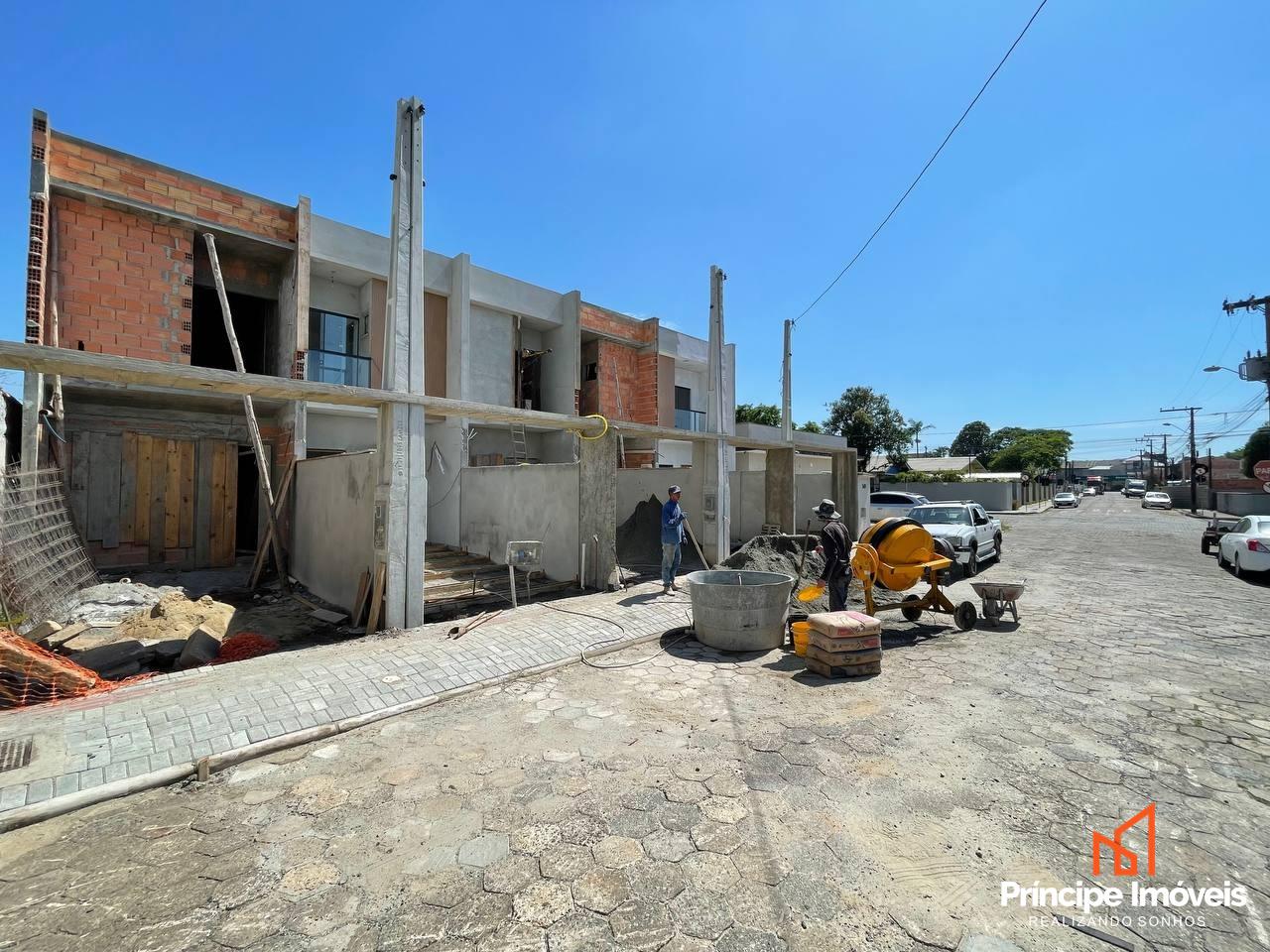 Geminado à venda em Joinville, Costa e Silva, 2 quartos: 