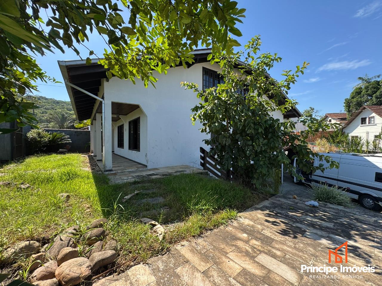 Casa à venda em Joinville, Saguaçu, 5 quartos: 