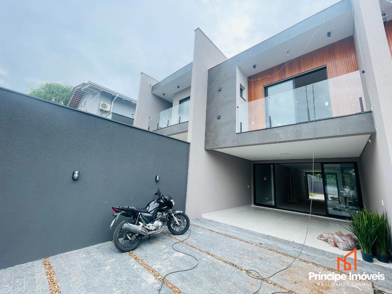 Geminado à venda em Joinville, Bom Retiro, 3 quartos: 