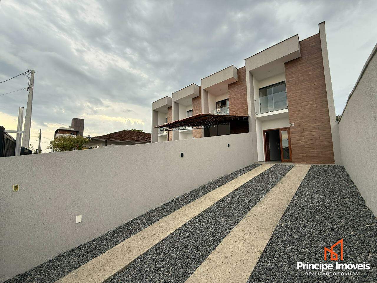 Geminado à venda em Joinville, Boa Vista, 3 quartos: 