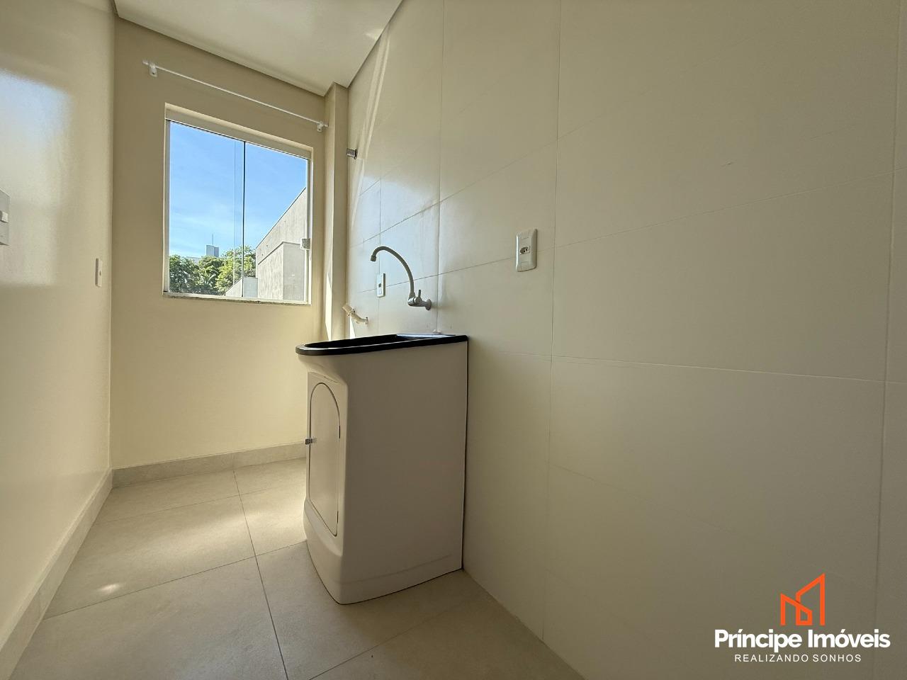 Apartamento à venda em Joinville, Iririú, 3 quartos: 