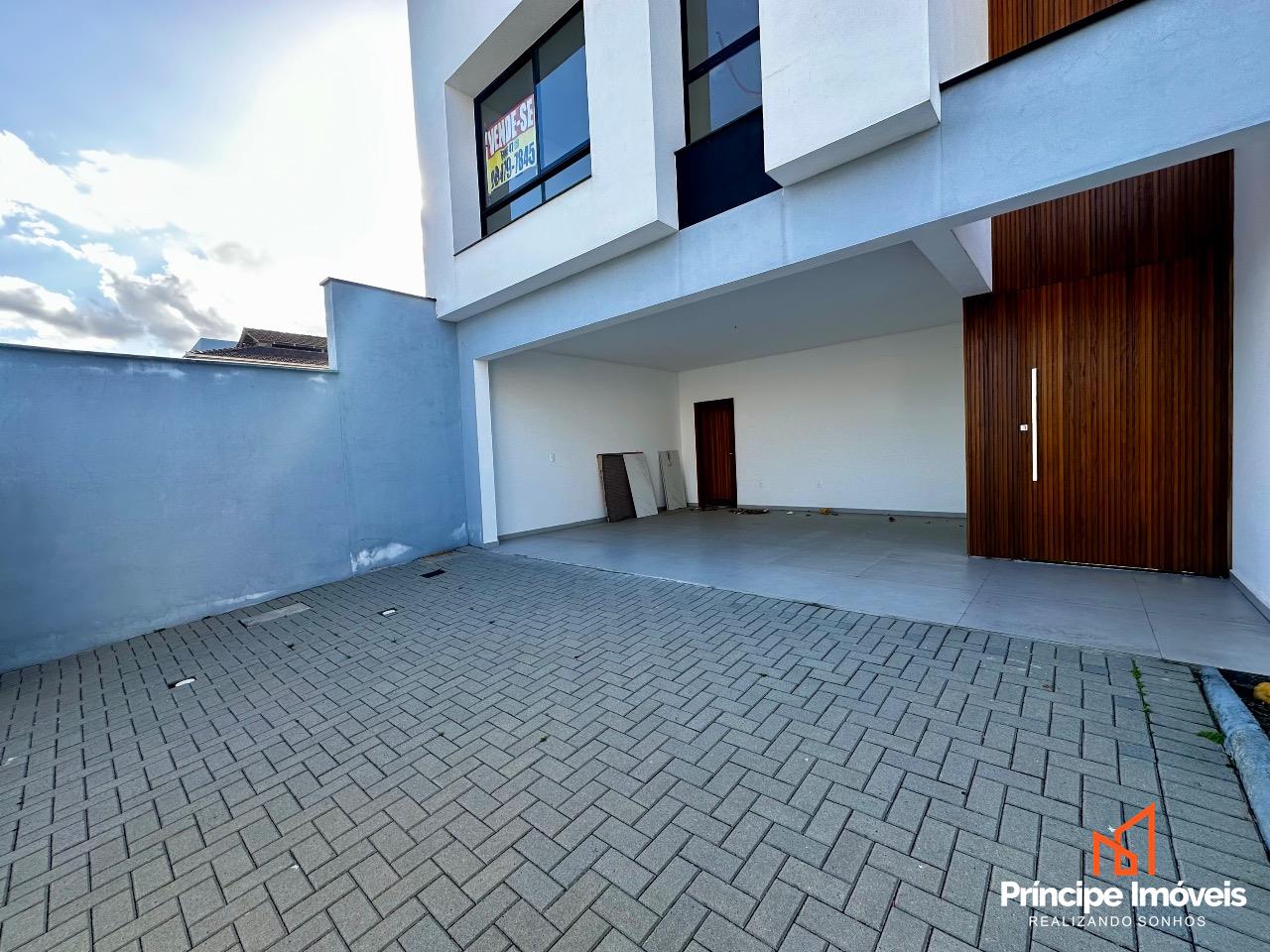 Geminado à venda em Joinville, Iririú, 3 quartos: 