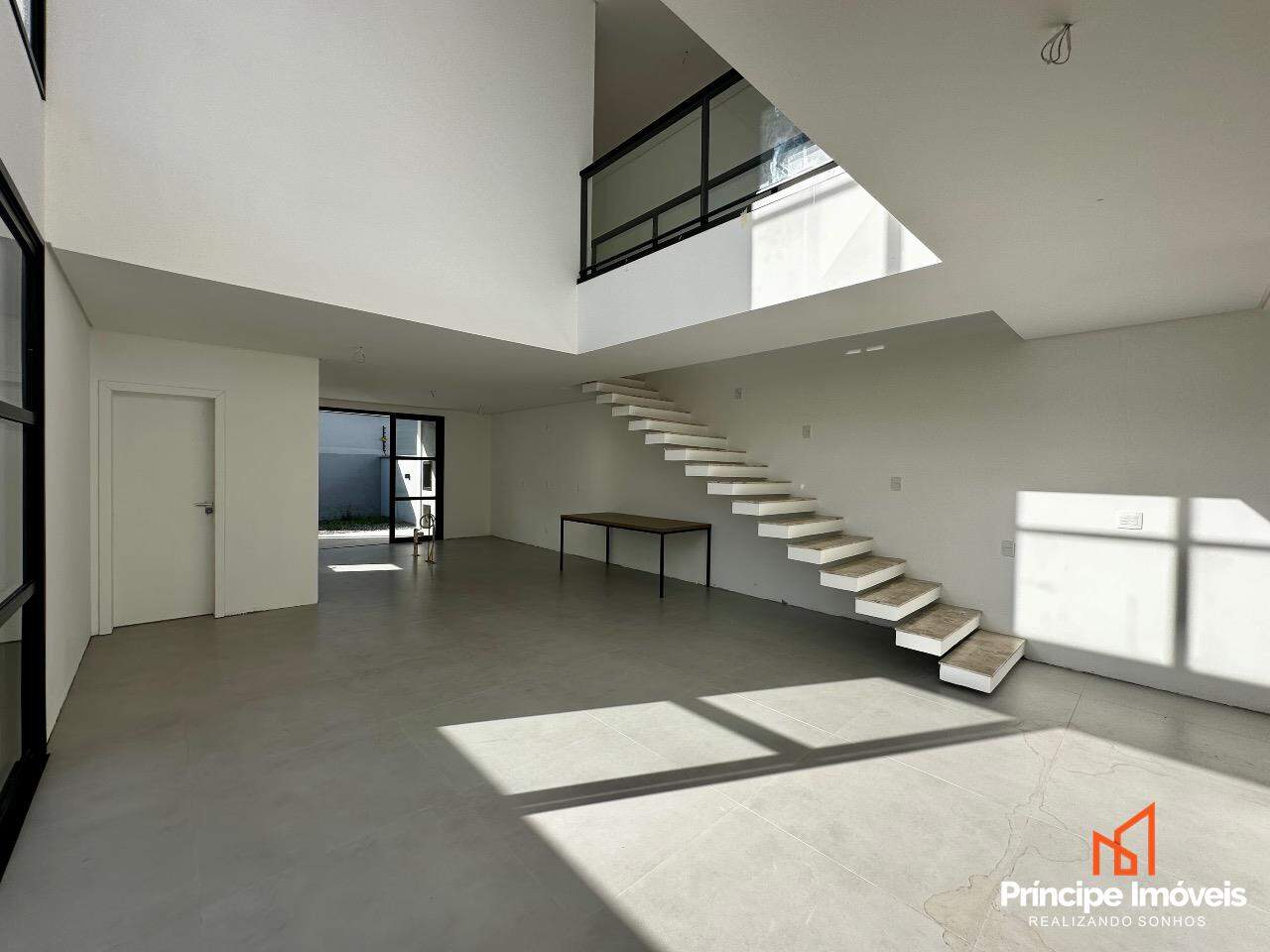 Geminado à venda em Joinville, Iririú, 3 quartos: 