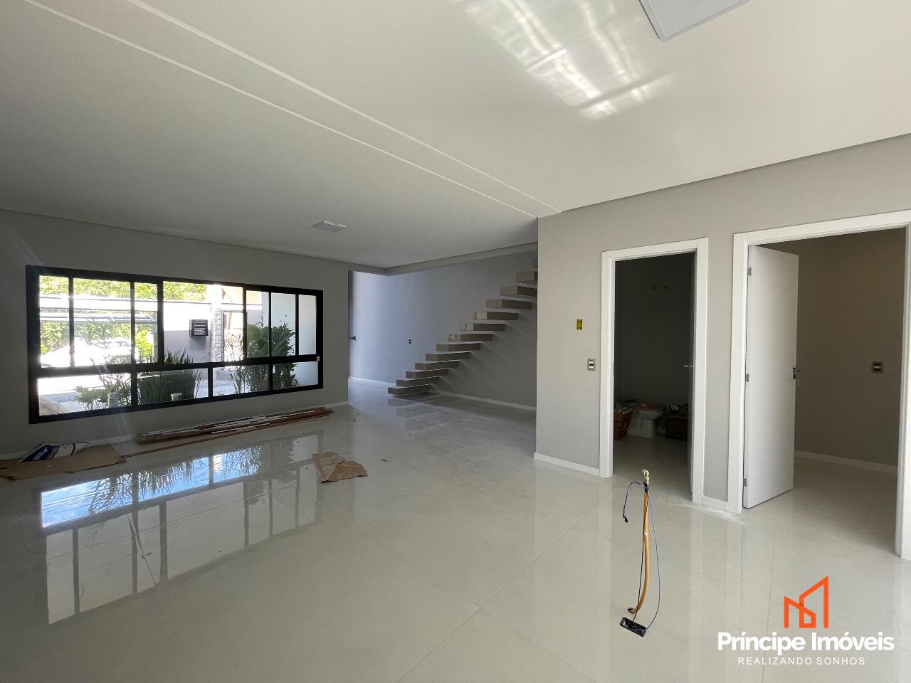 Geminado à venda em Joinville, Glória, 3 quartos: 