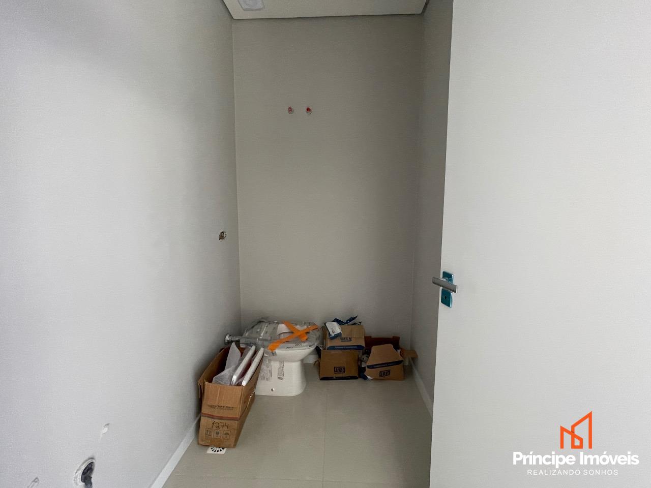 Geminado à venda em Joinville, Glória, 3 quartos: 