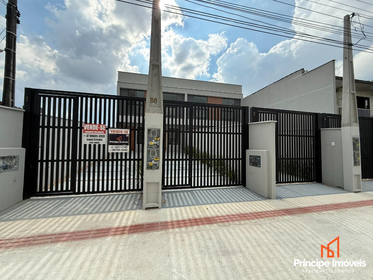 Geminado à venda em Joinville, Costa e Silva, 2 quartos: 