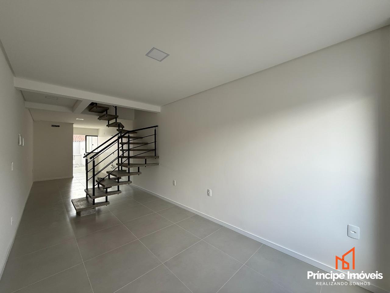 Geminado à venda em Joinville, Costa e Silva, 2 quartos: 