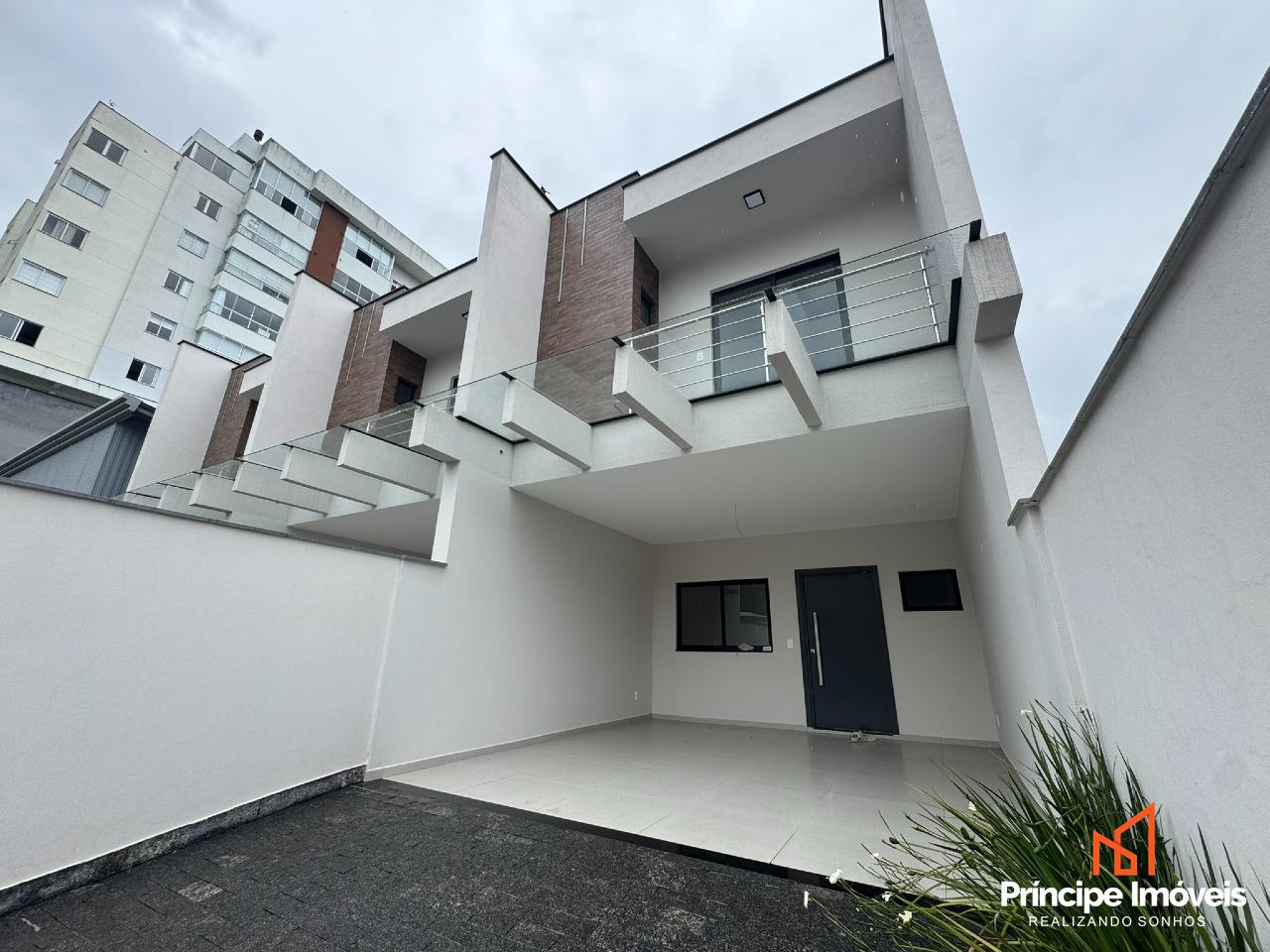 Geminado à venda em Joinville, Costa e Silva, 3 quartos: 