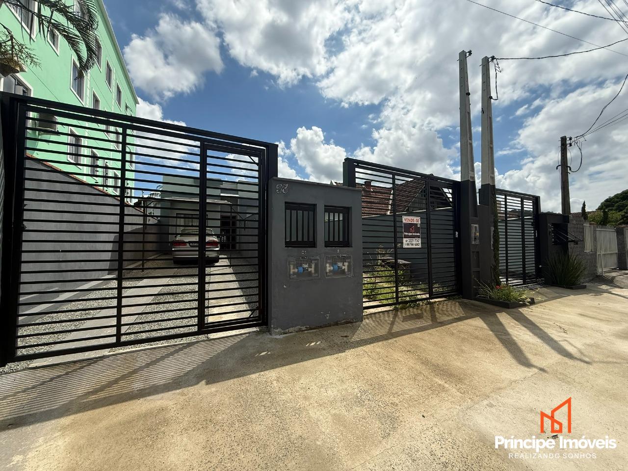 Geminado à venda em Joinville, Santo Antônio, 3 quartos: 