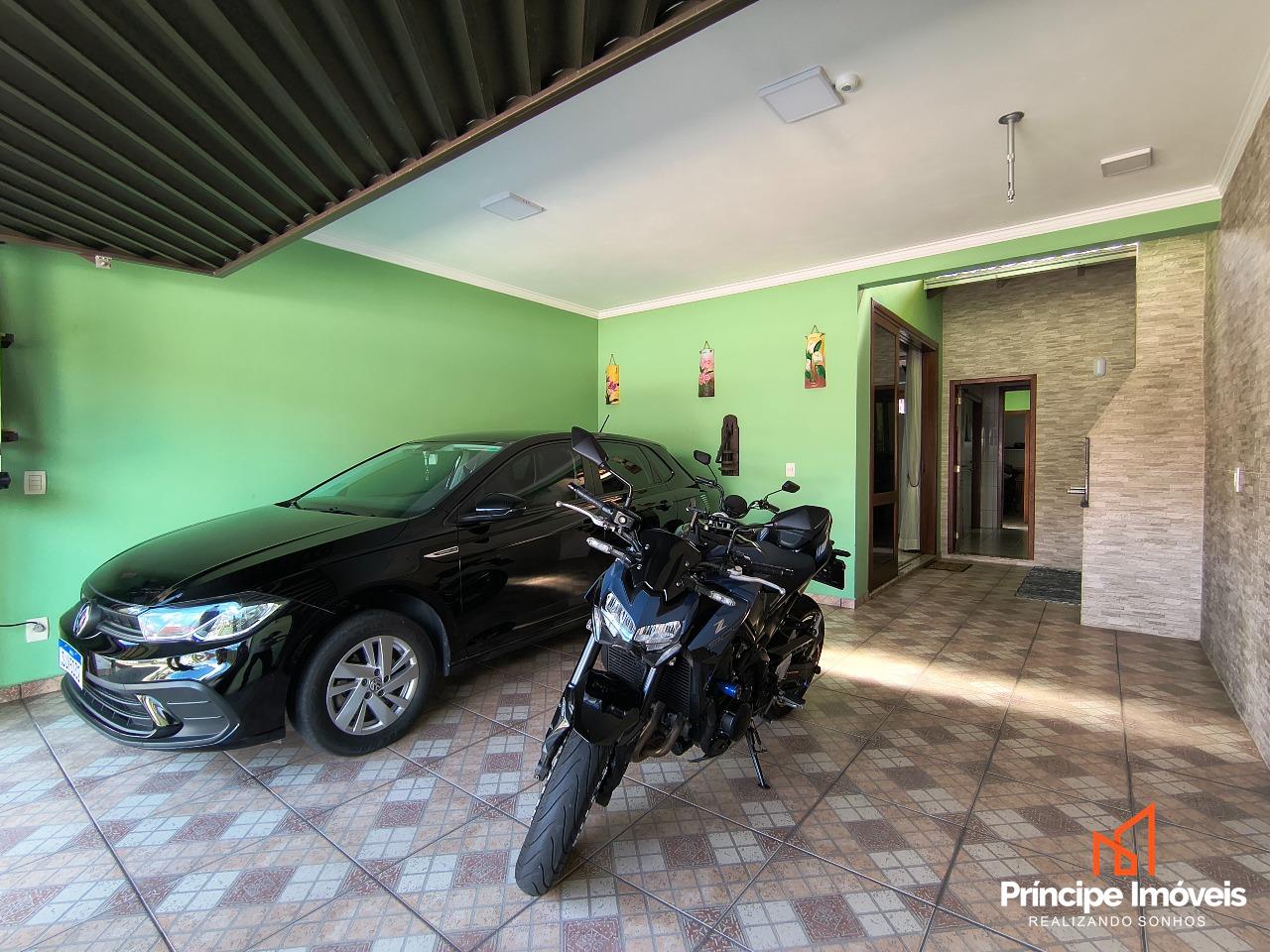 Sobrado à venda em Joinville, Boa Vista, 4 quartos: 