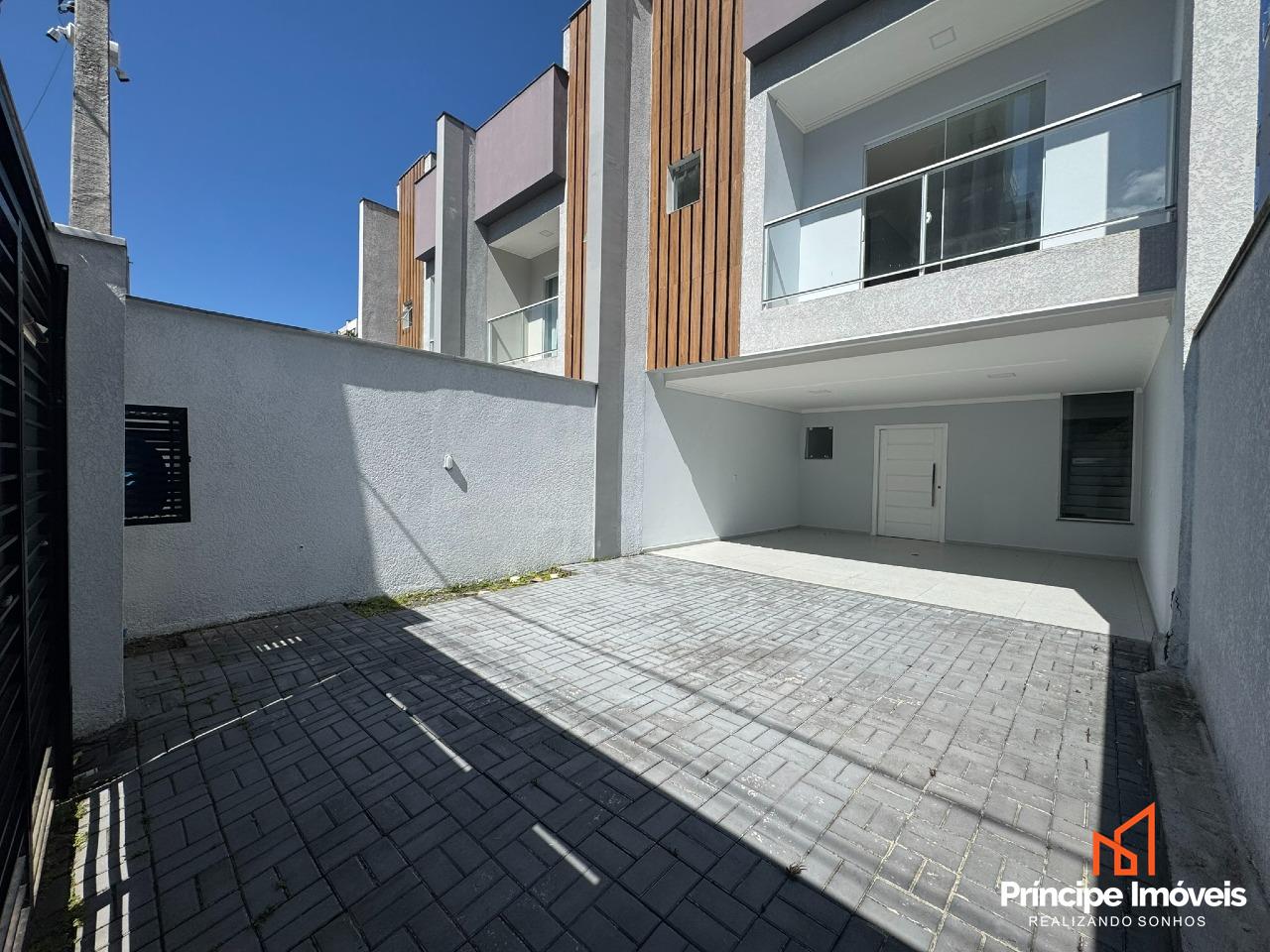 Geminado à venda em Joinville, Costa e Silva, 3 quartos: 