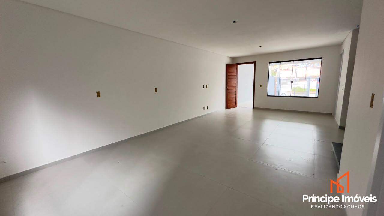 Geminado à venda em Joinville, Saguaçu, 3 quartos: 